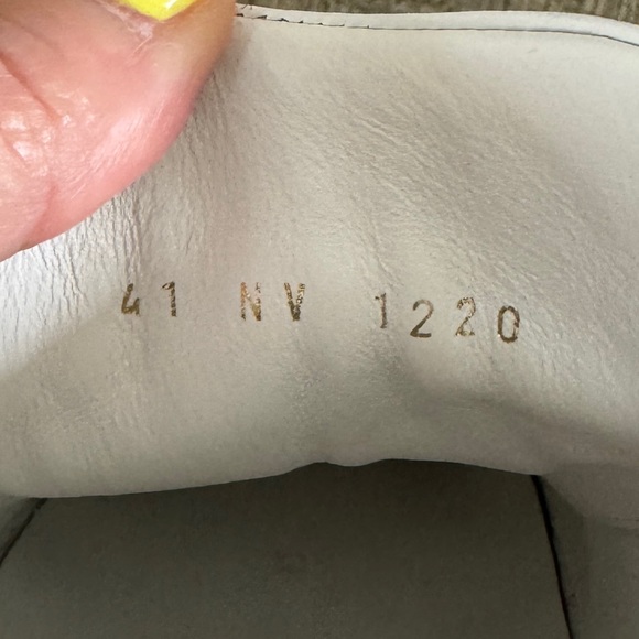 Louis Vuitton Time Out Embossed Monogram Low Top Sneaker - Picture 5 of 8